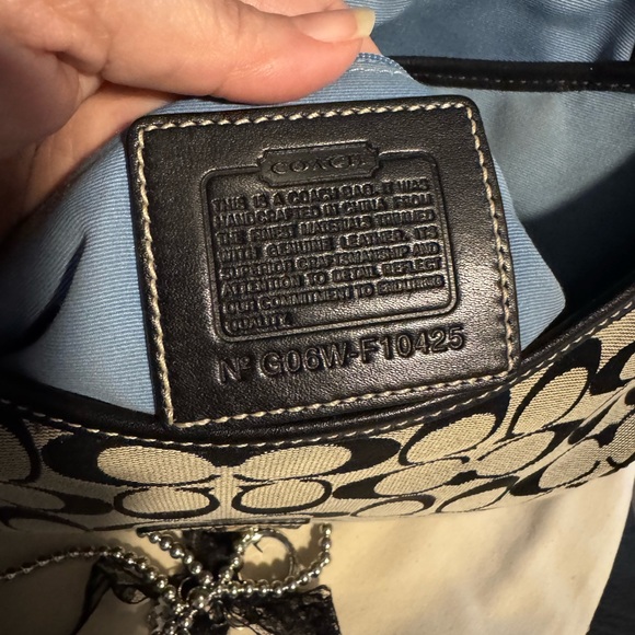 Y2K Vintage Coach Black and Gray Signature Canvas Shoulder Bag with Buckle - Picture 3 of 12